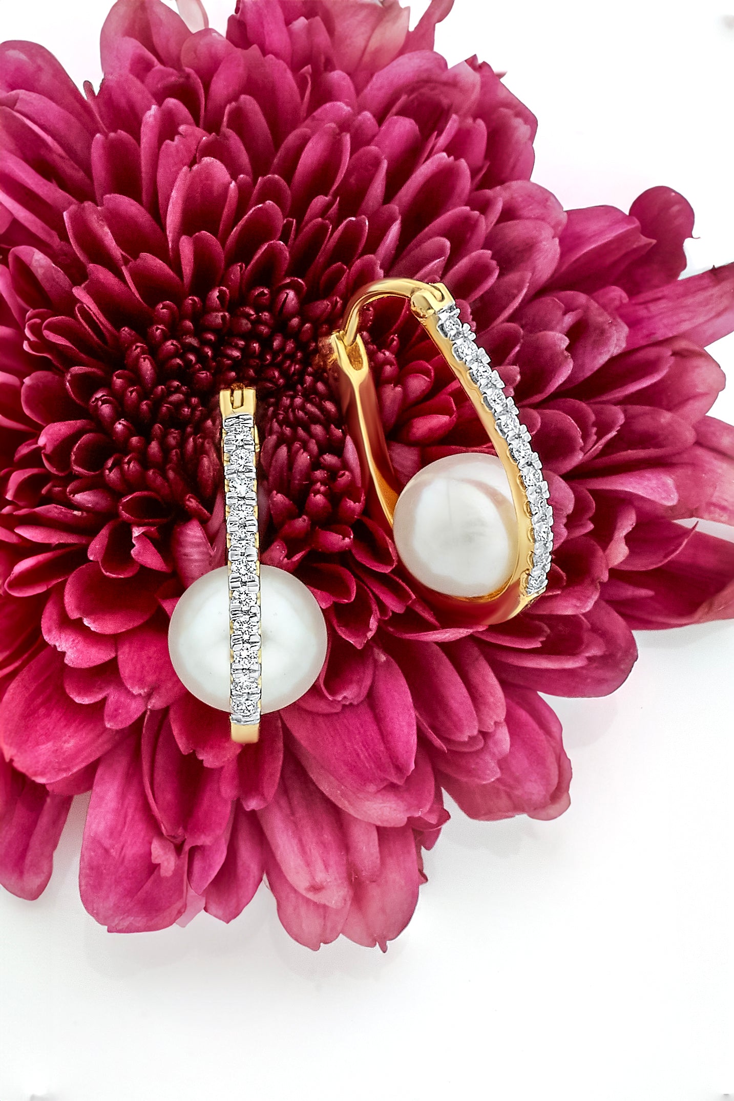 Luminous Pearls Hooks